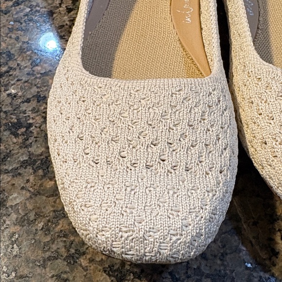 Rothy’s The Max Square Size 7 Powder Crochet Flats - Picture 8 of 8
